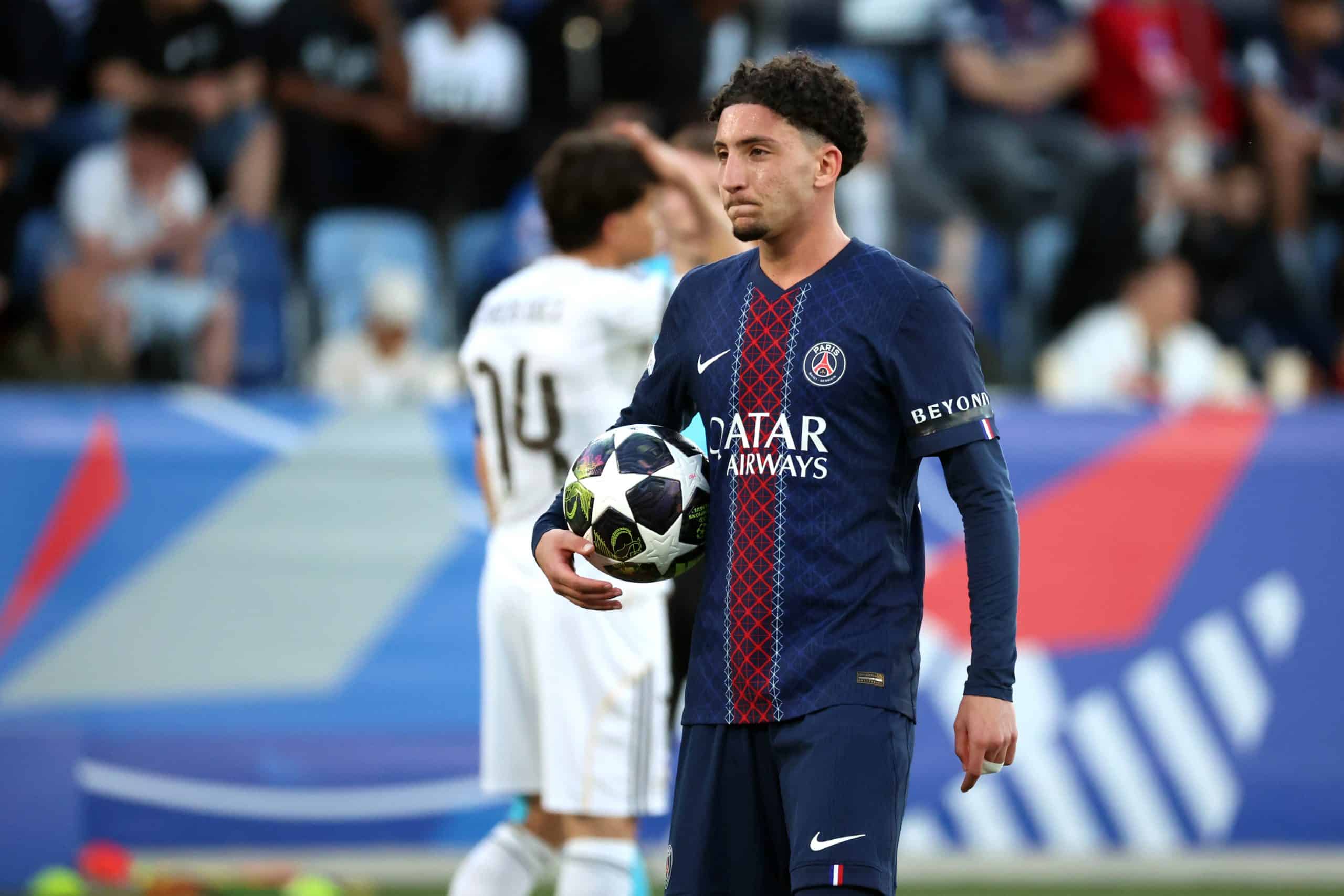 Adam Ayari sous le maillot du PSG