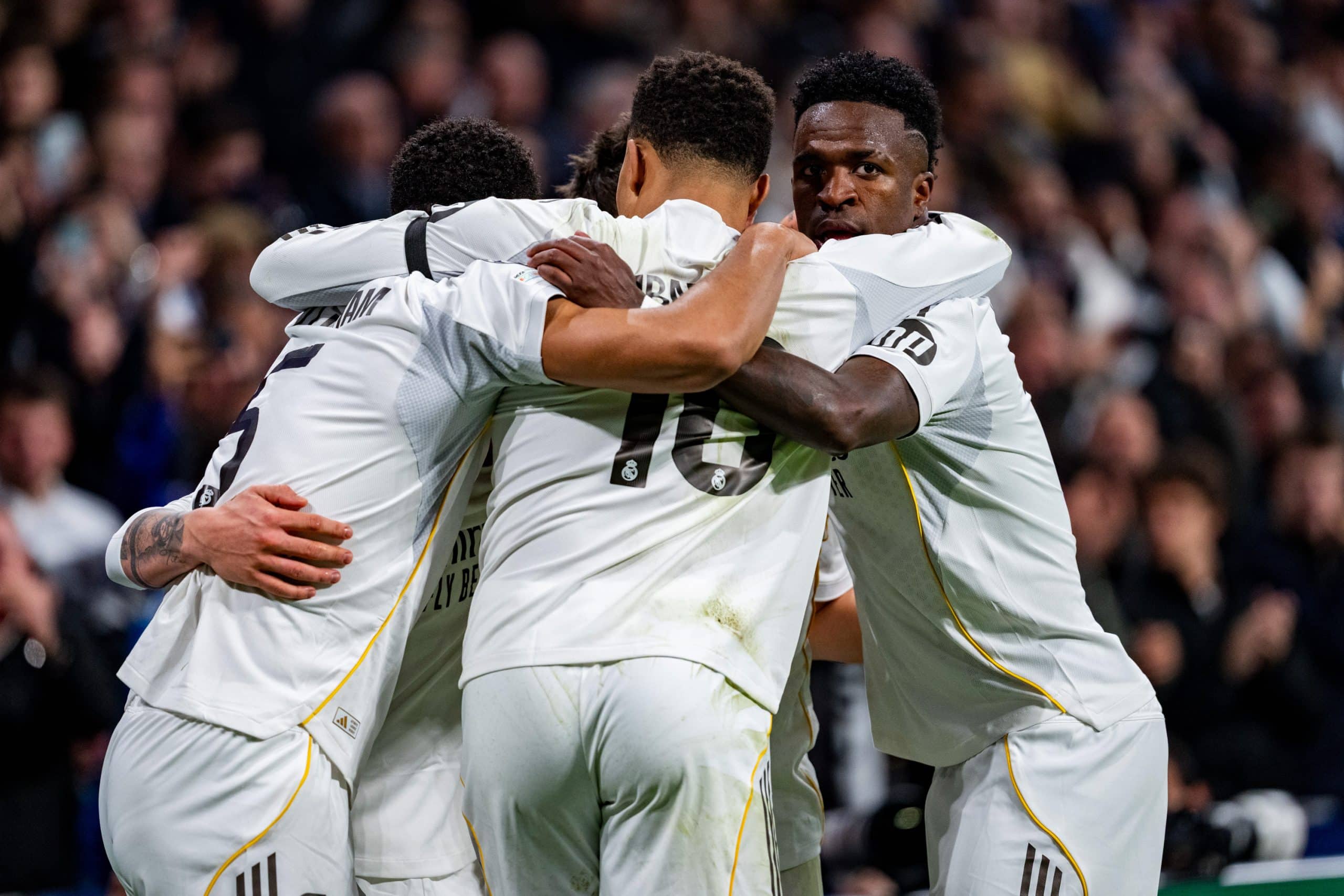 La joie de Vinicius après un but du Real Madrid contre Monaco.