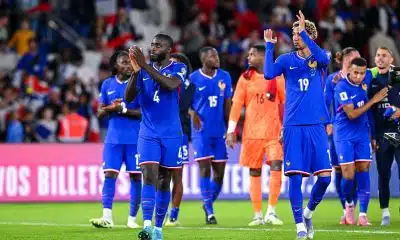 Equipe de France : le nouveau maillot des Bleus a fuité, il se fait incendier !