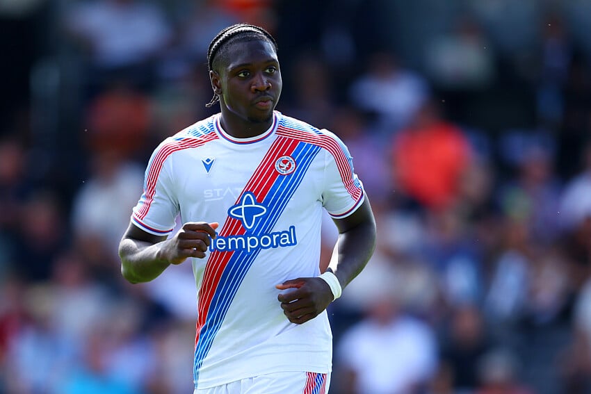 Jaydee Canvot sous le maillot de Crystal Palace