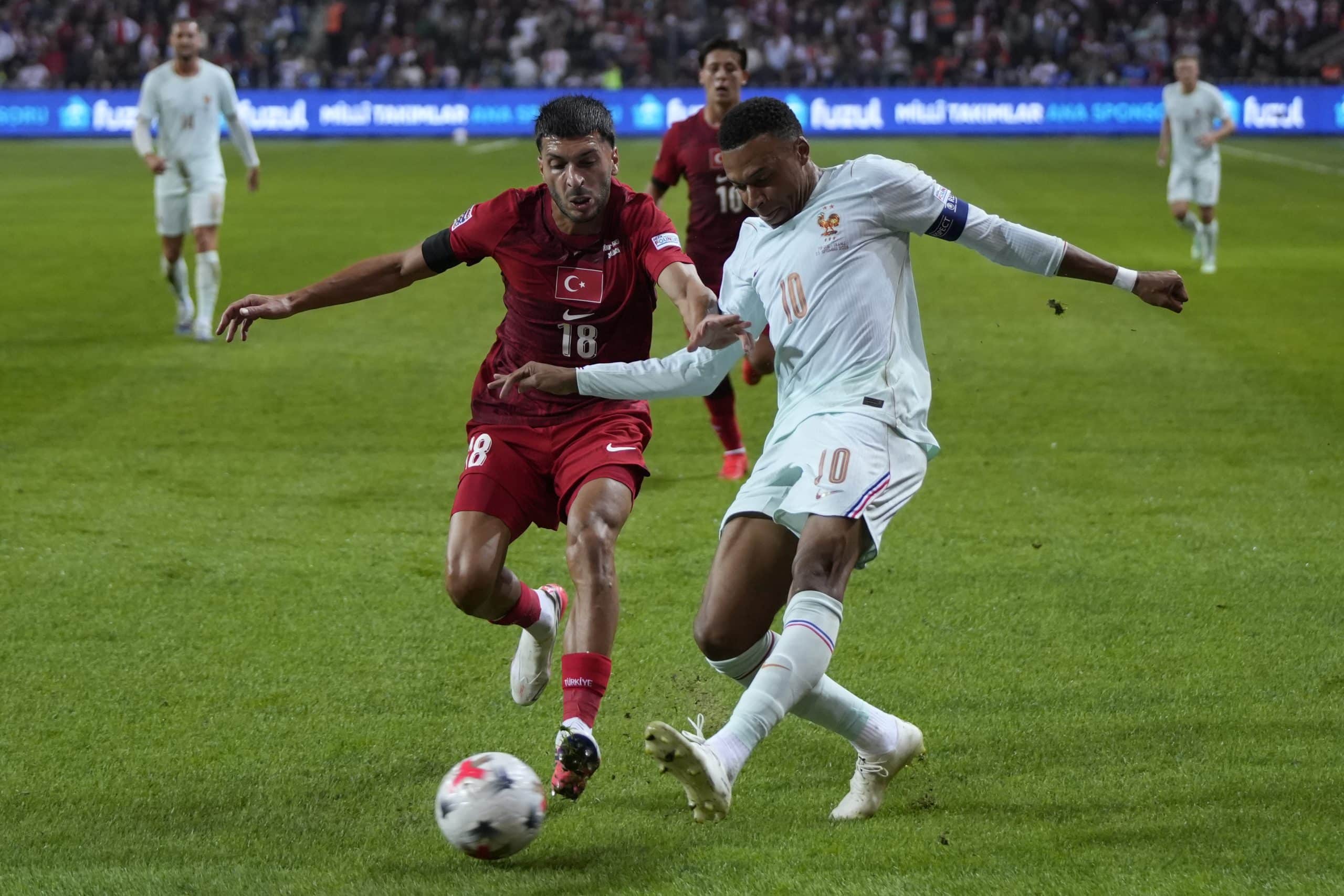 Real Madrid : énorme coup dur pour Mbappé après ses débuts réussis avec Zidane