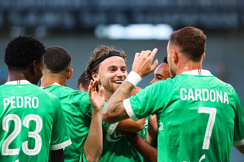 Jakob Breum et Irvin Cardona (ASSE)