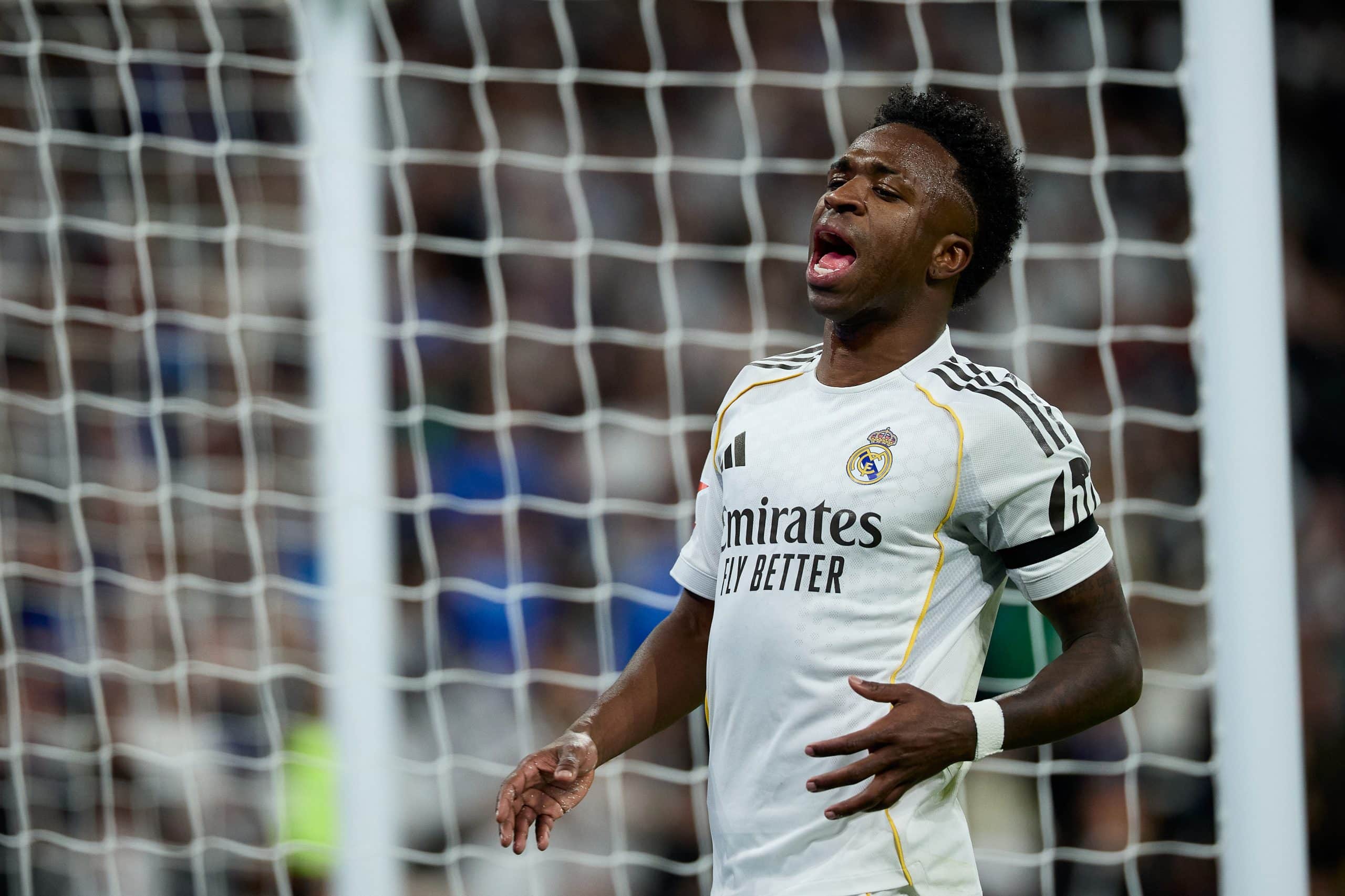 Vinicius Jr déçu après une action manquée avec le Real Madrid.
