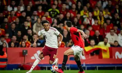 FC Barcelone : la réponse classe de Yamal à la polémique raciste, Vinicius Jr applaudit