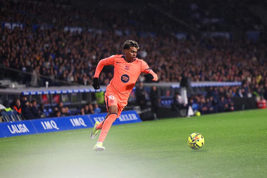 FC Barcelone : le cadeau de Lamine Yamal à sa mère qui fait fondre toutes ses groupies 