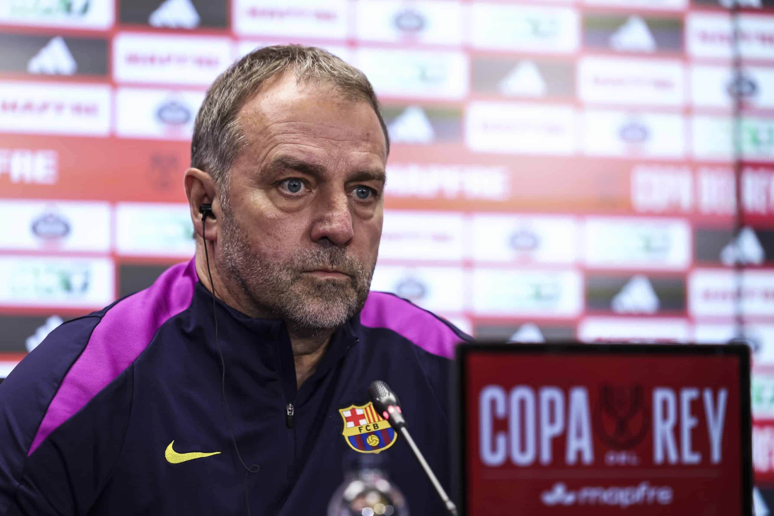 L'entraîneur du FC Barcelone, Hansi Flick, lors d'une conférence de presse.