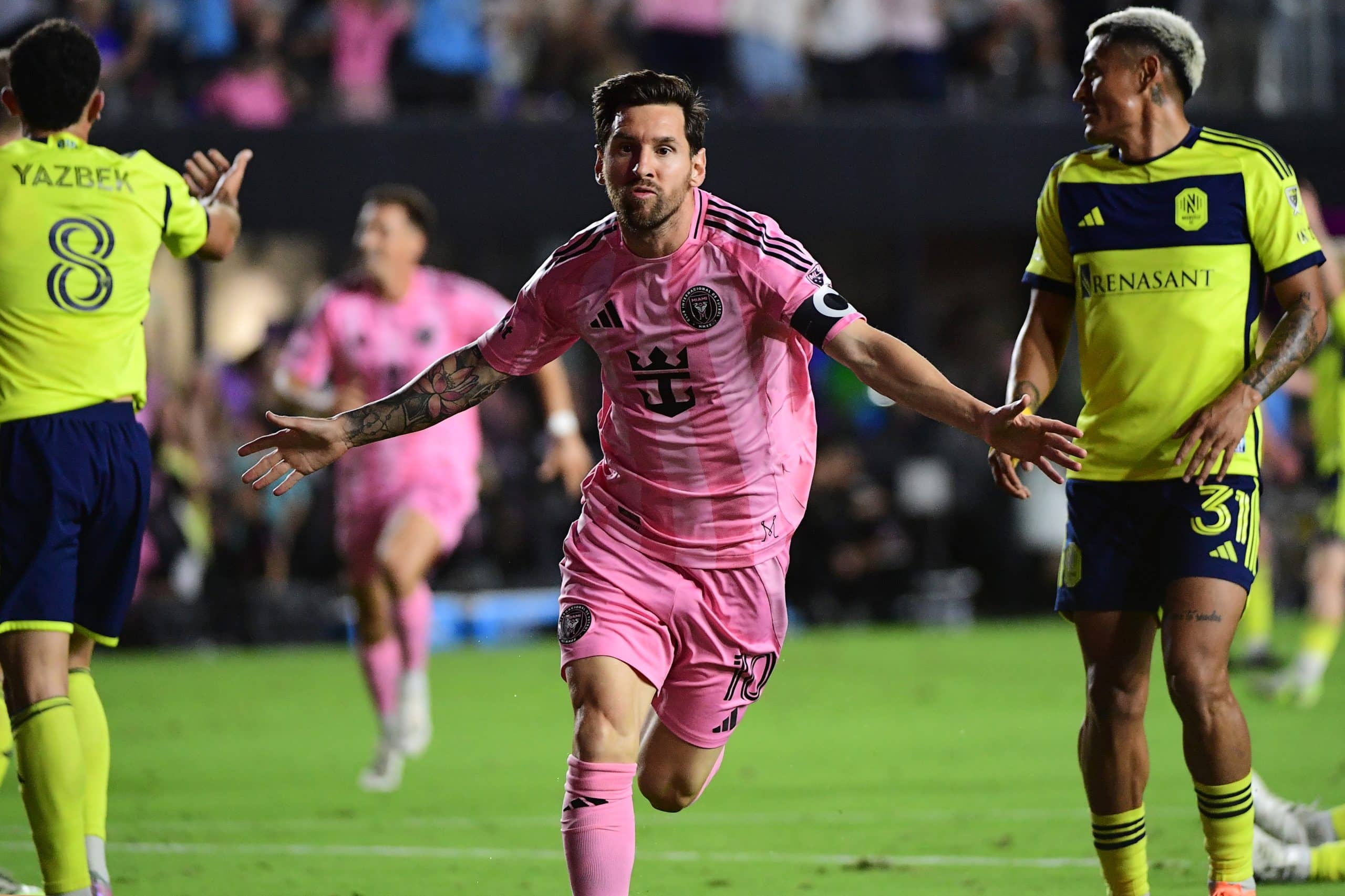 Lionel Messi célébrant un but avec l'Inter Miami.