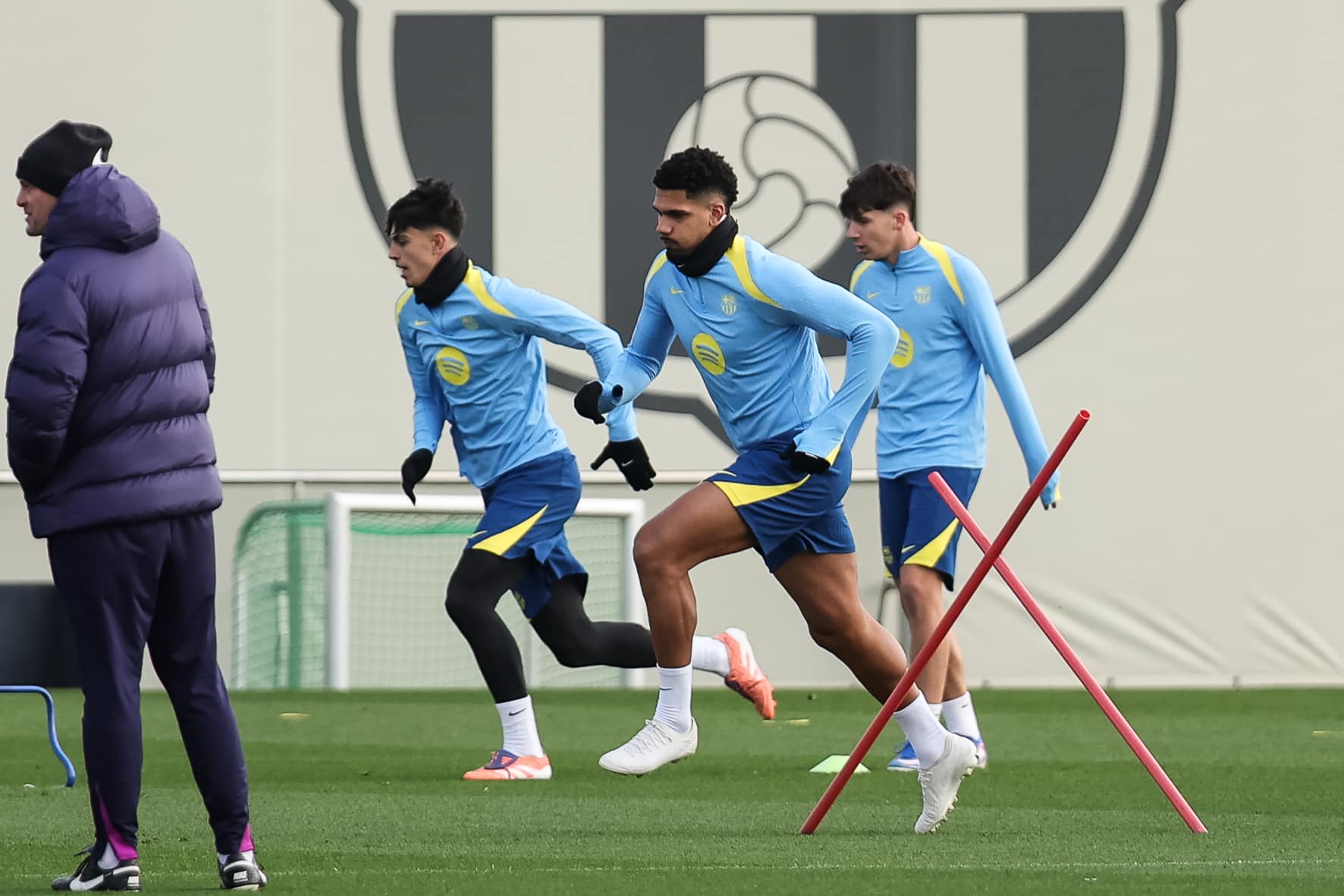 Ronald Araujo lors d'un entraînement du FC Barcelone.