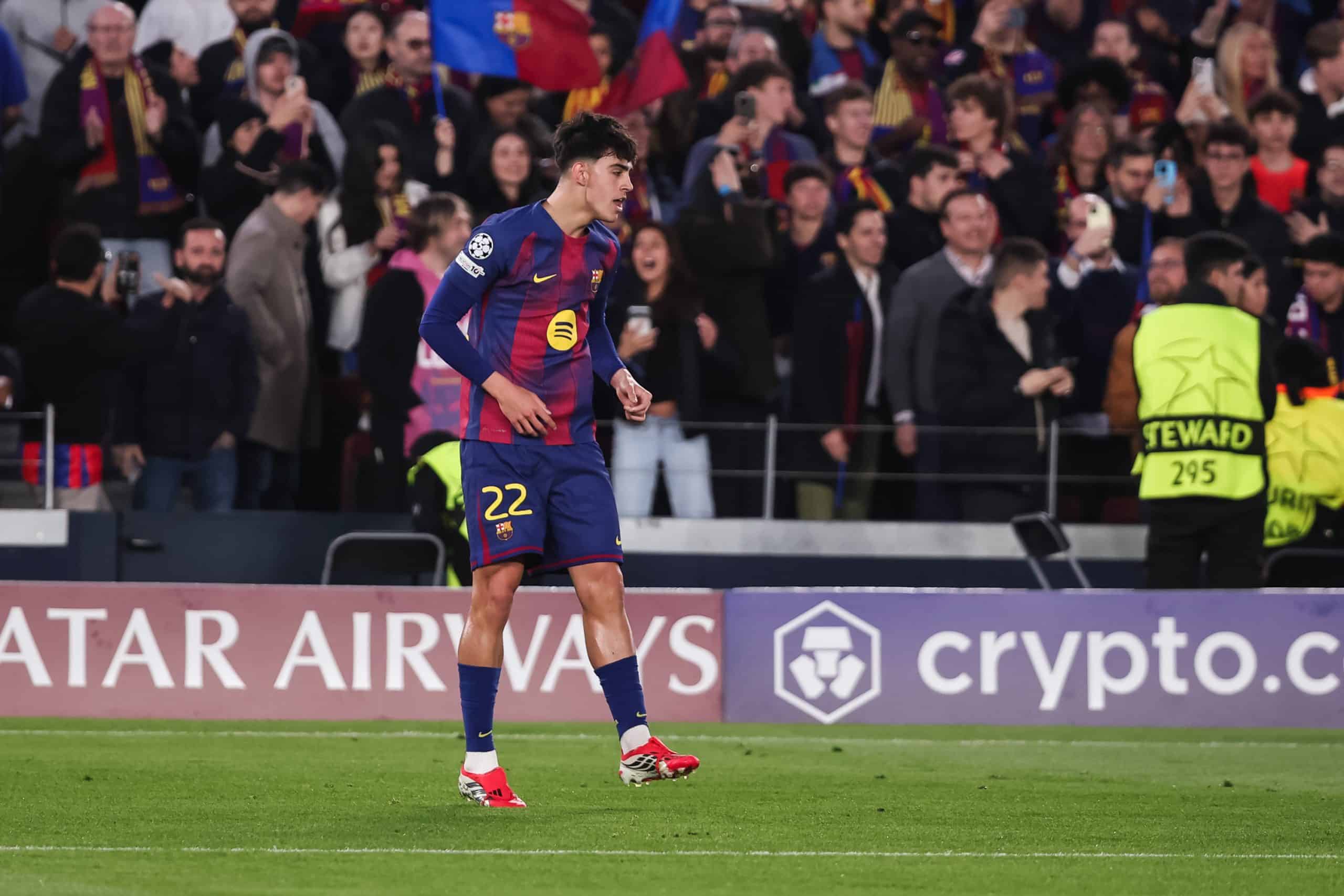 Marc Bernal célébrant un but lors du match contre Newcastle.