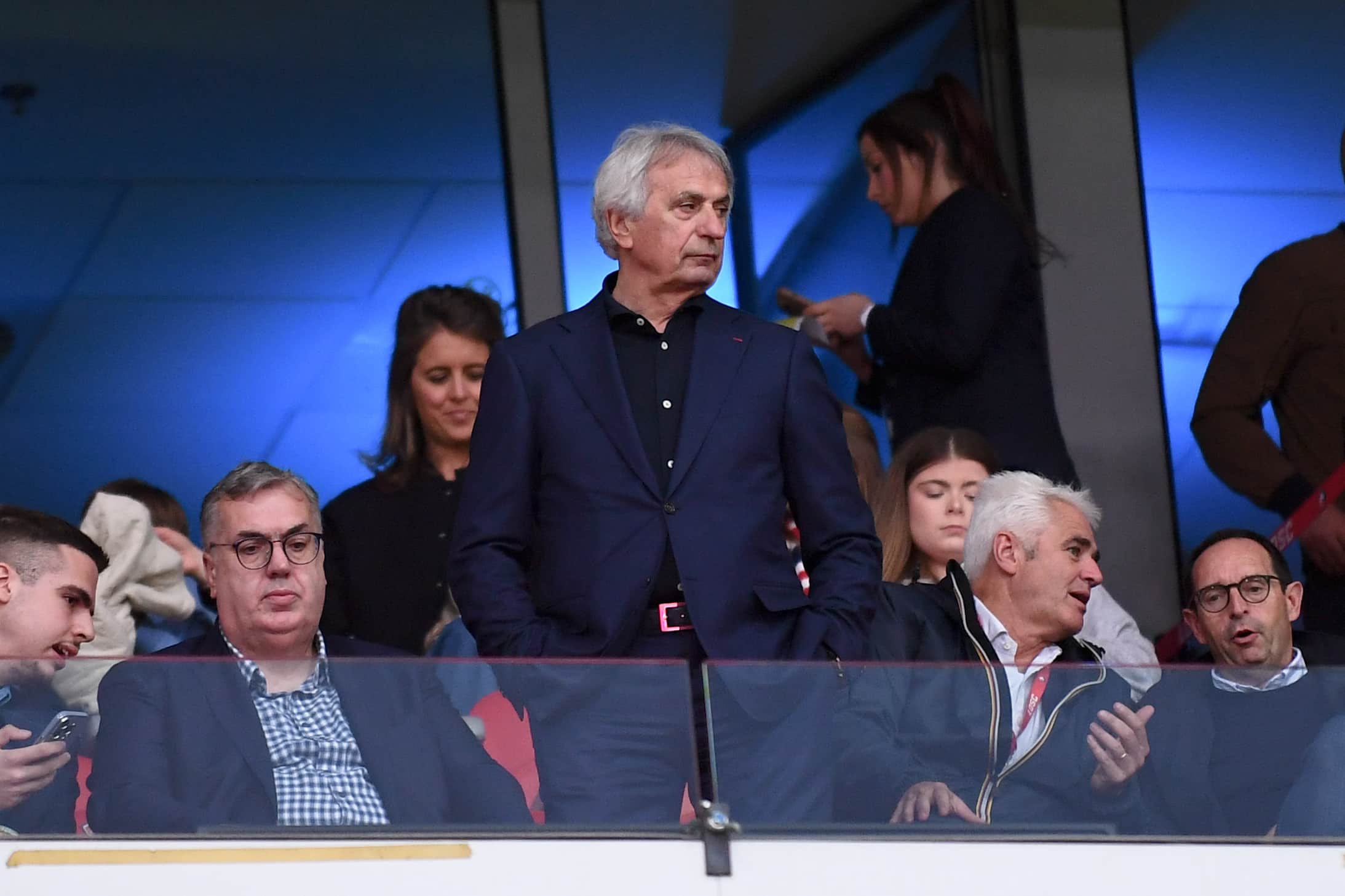 Vahid Halilhodzic assistant à un match du LOSC.