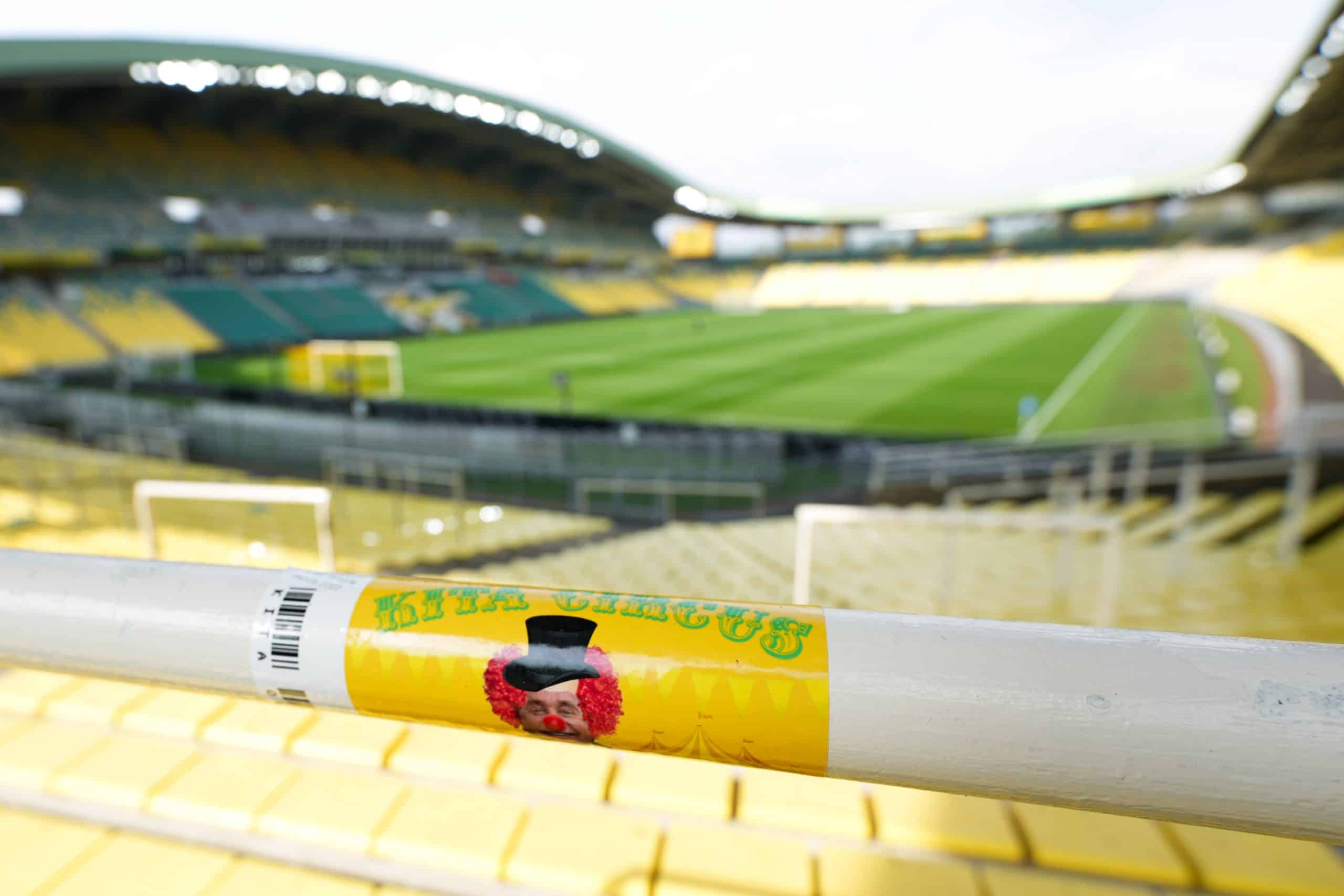 La Beaujoire avec un sticker anti-Kita.