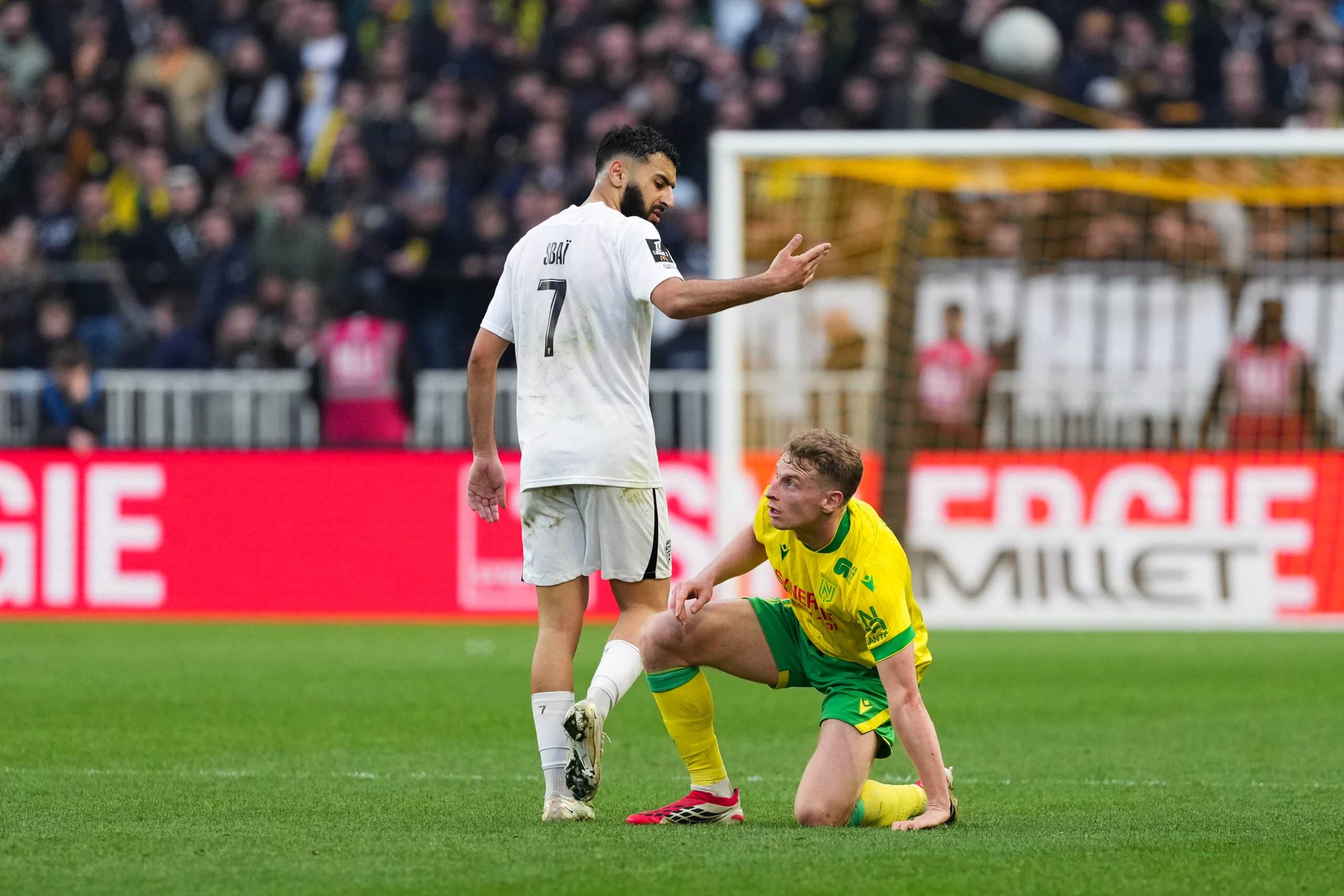 Nicolas Cozza lors du match entre le FC Nantes et Angers.
