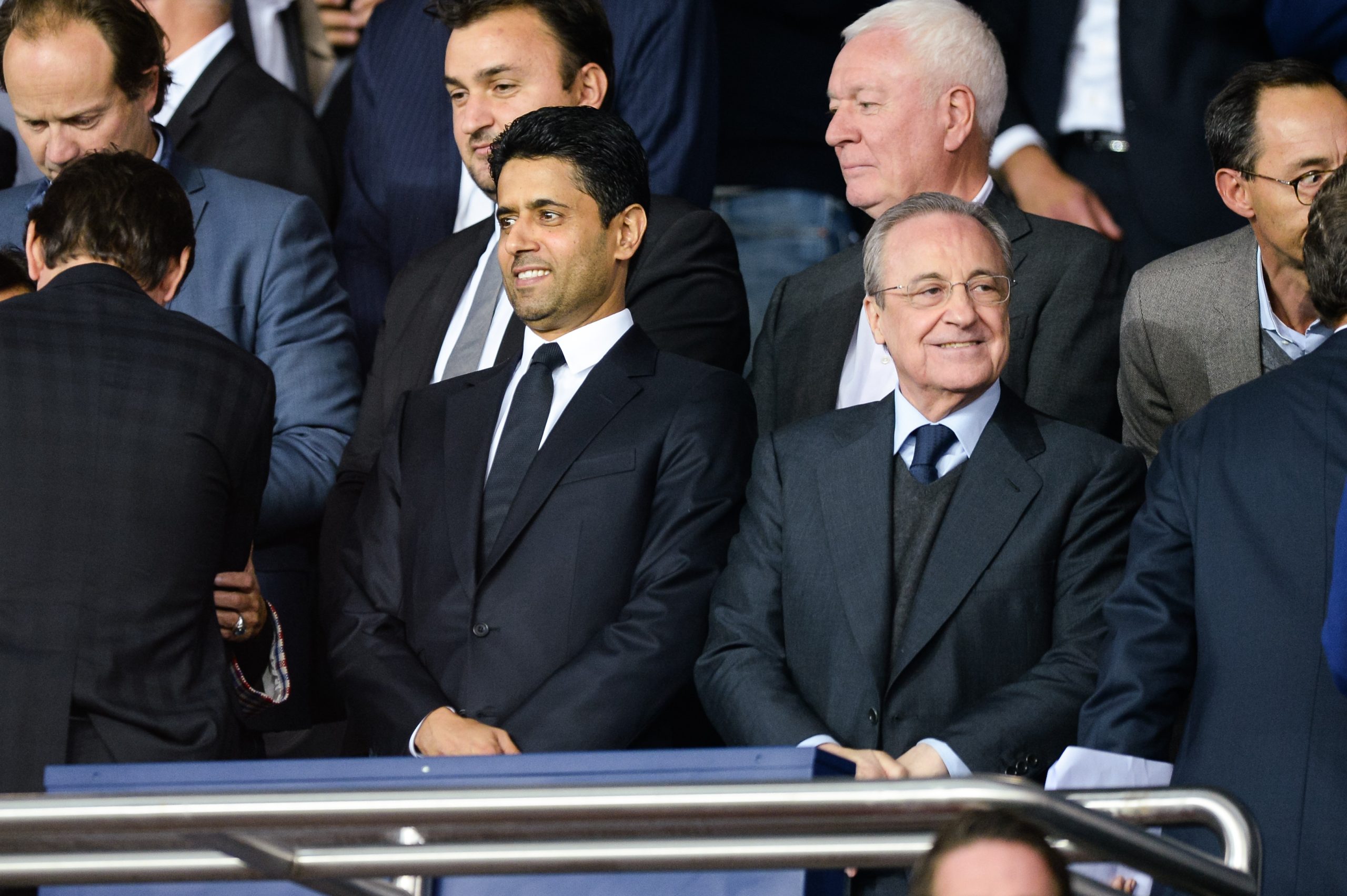 Le président du PSG, Nasser al-Khelaïfi, et son homologue du Real Madrid, Florentino Pérez.