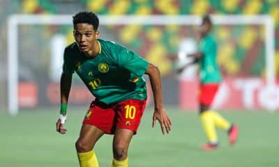 Etienne Eto'o avec le maillot du Cameroun.