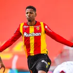 RC Lens Mercato : Lens tente le coup Simon Banza, pendant que l’OL accélère sur Satriano