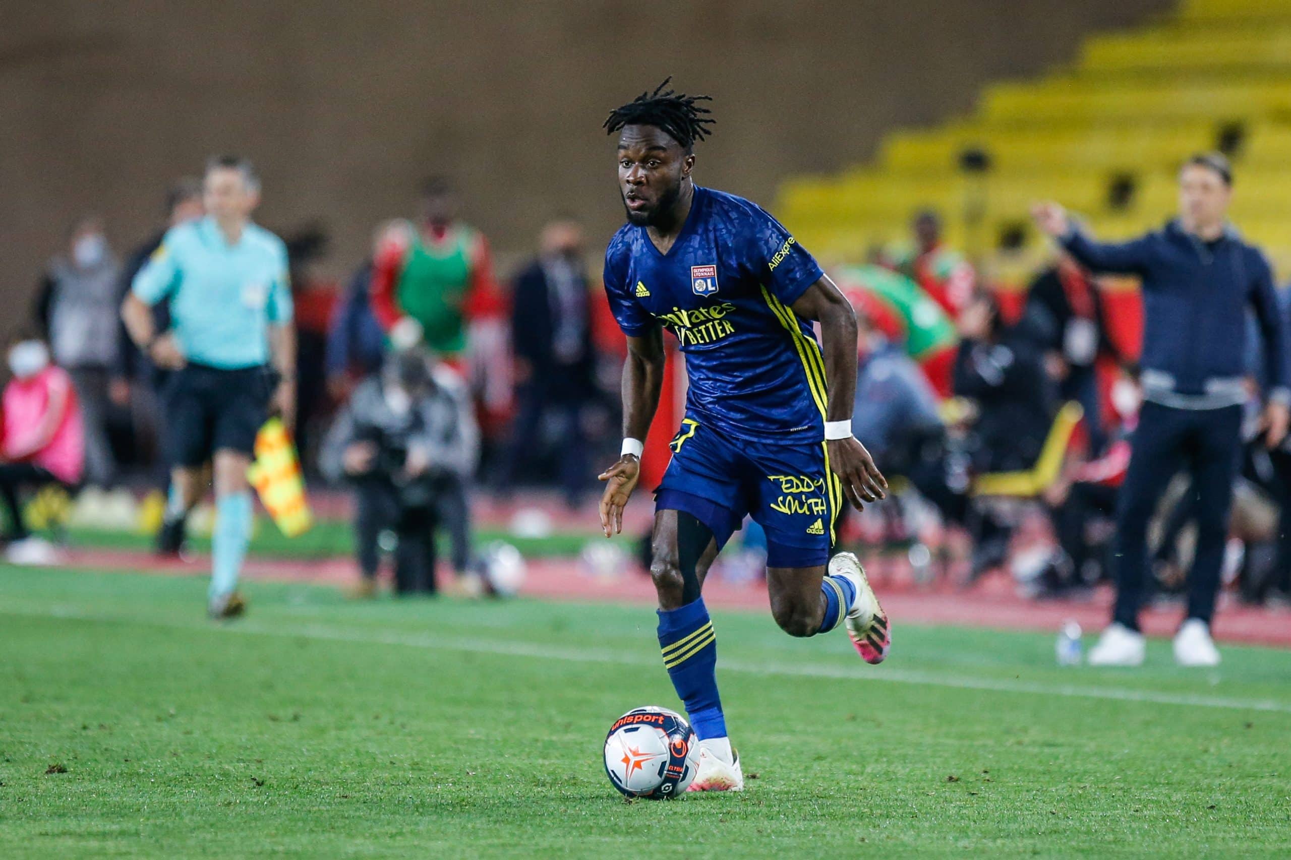 Maxwel Cornet sous le maillot de l'OL.