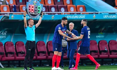 Équipe de France : les aveux forts d&rsquo;Olivier Giroud sur sa comparaison avec Karim Benzema