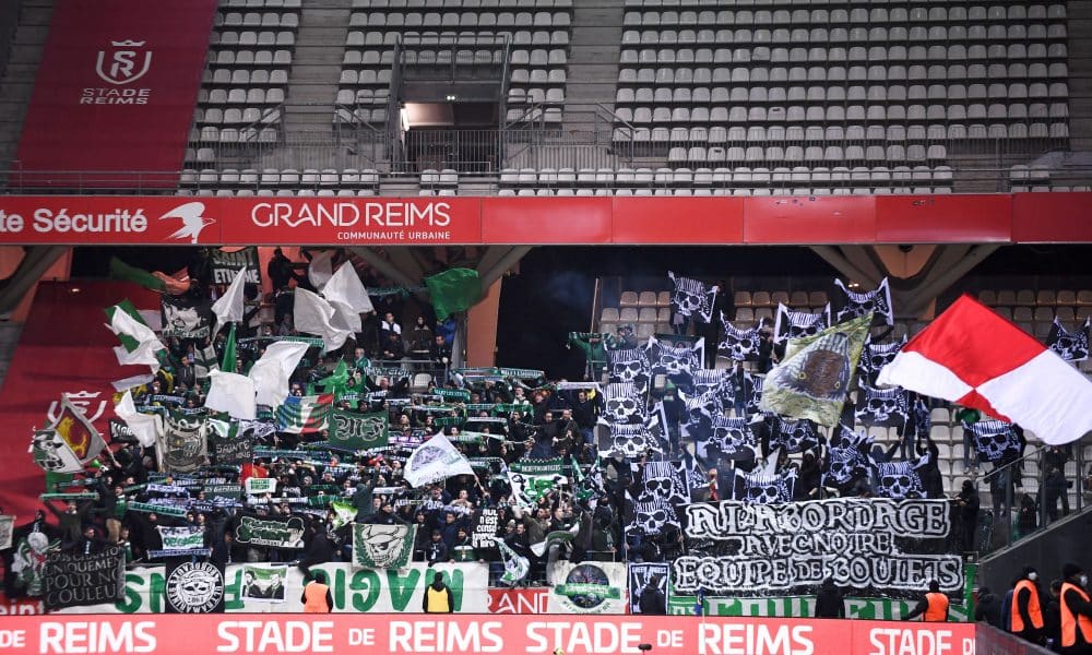 Les supporters de l'ASSE lors de leur dernier déplacement à Reims, en 2021.