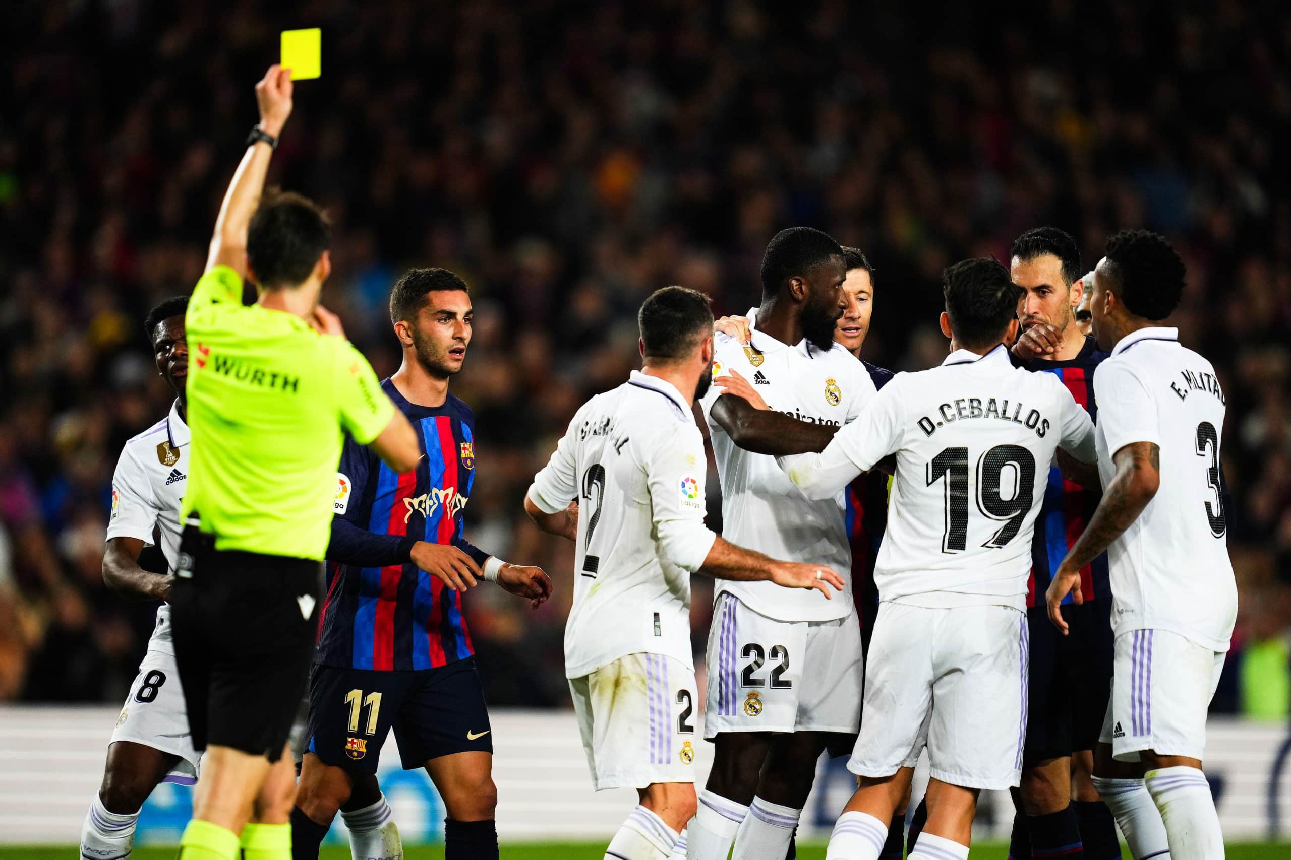 Le Real Madrid est déjà crispé par l'arbitre du prochain Clasico face au FC Barcelone.