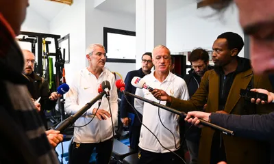 L&rsquo;équipe de France prend Dembélé et Benzema pour dézinguer le PSG