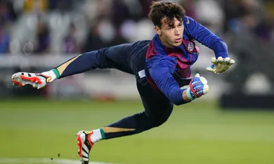 FC Barcelone : un nouveau gardien débarque en urgence, Flick croit beaucoup en lui