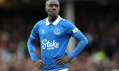 PSG : l&rsquo;expulsion lunaire d&rsquo;Idrissa Gueye (vidéo)