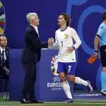 Équipe de France : Deschamps doit-il rappeler Griezmann ?