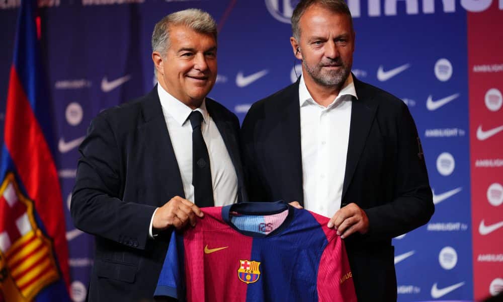 Joan Laporta et Hansi Flick au FC Barcelone.