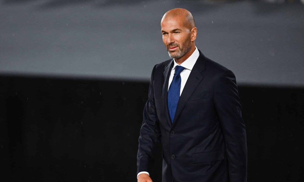 Zinédine Zidane, favori au banc de l'équipe de France.