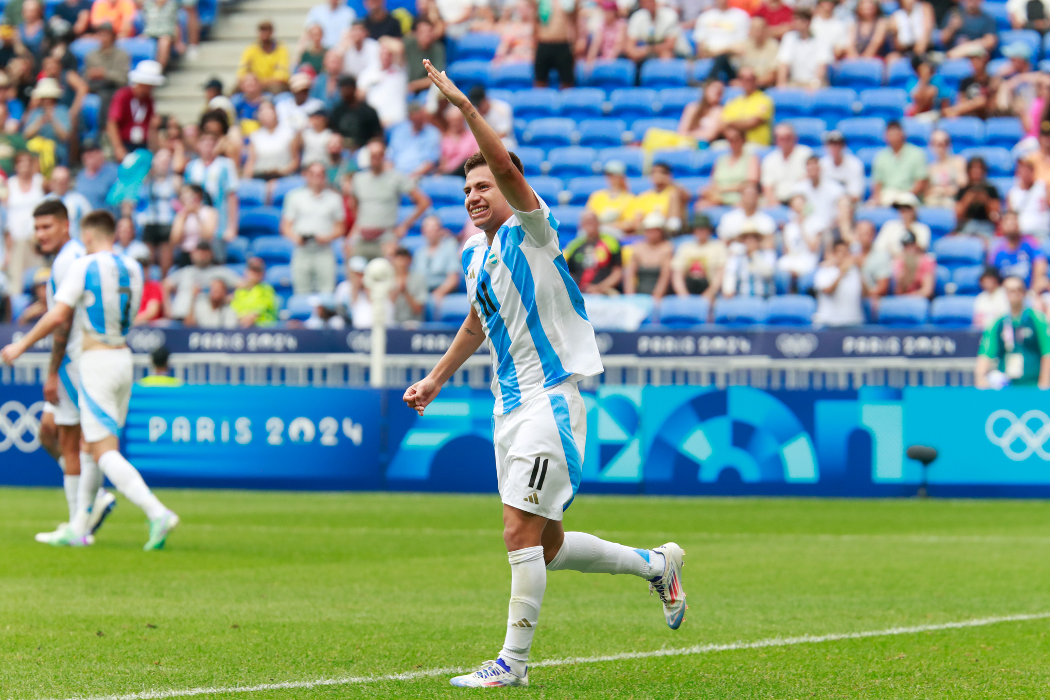 Le jeune milieu offensif argentin Claudio Echeverri lors d'un match des JO l'an dernier.