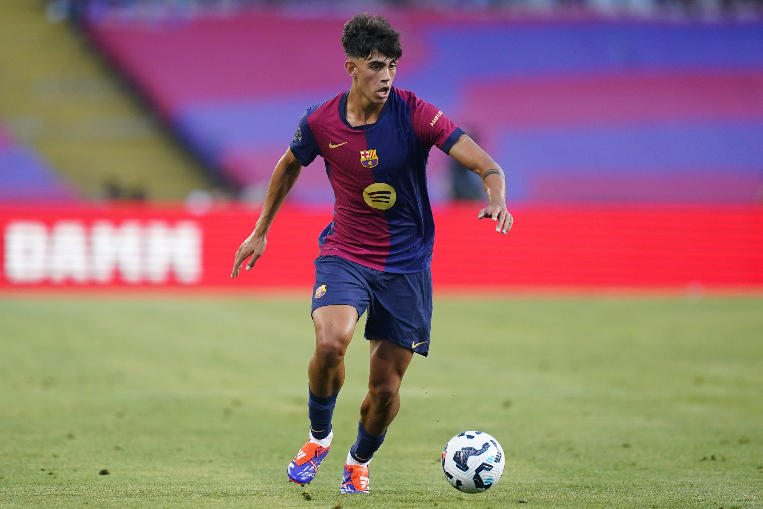 FC Barcelone Mercato : un milieu du Barça aurait pu signer en Ligue 1 cet été !