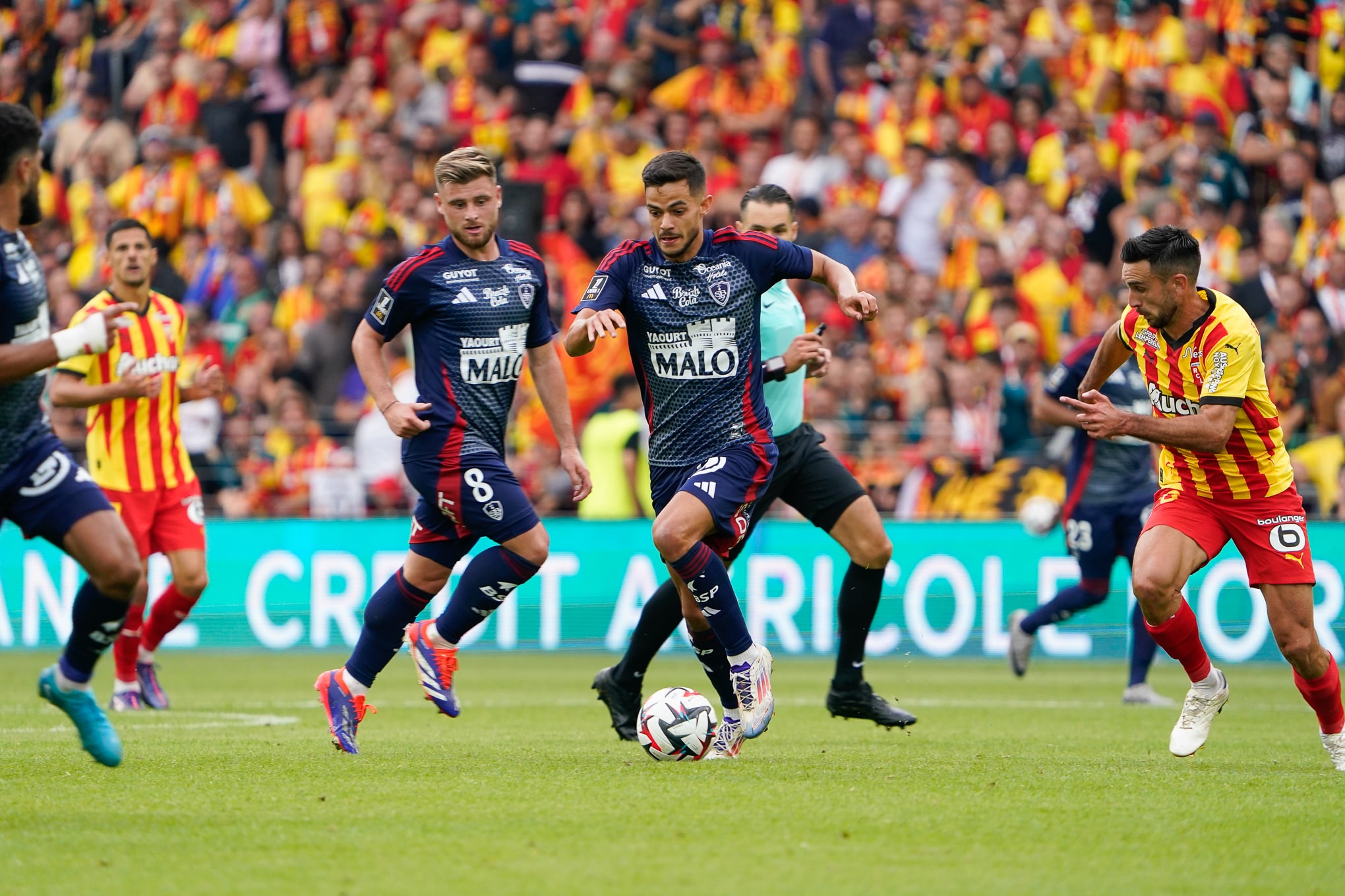 Romain Faivre lors du match aller entre Brest et le RC Lens