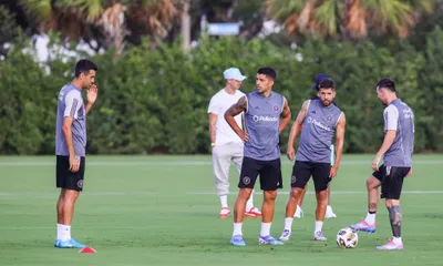 PSG : les Parisiens préviennent Messi, Suarez et Alba flattent Luis Enrique