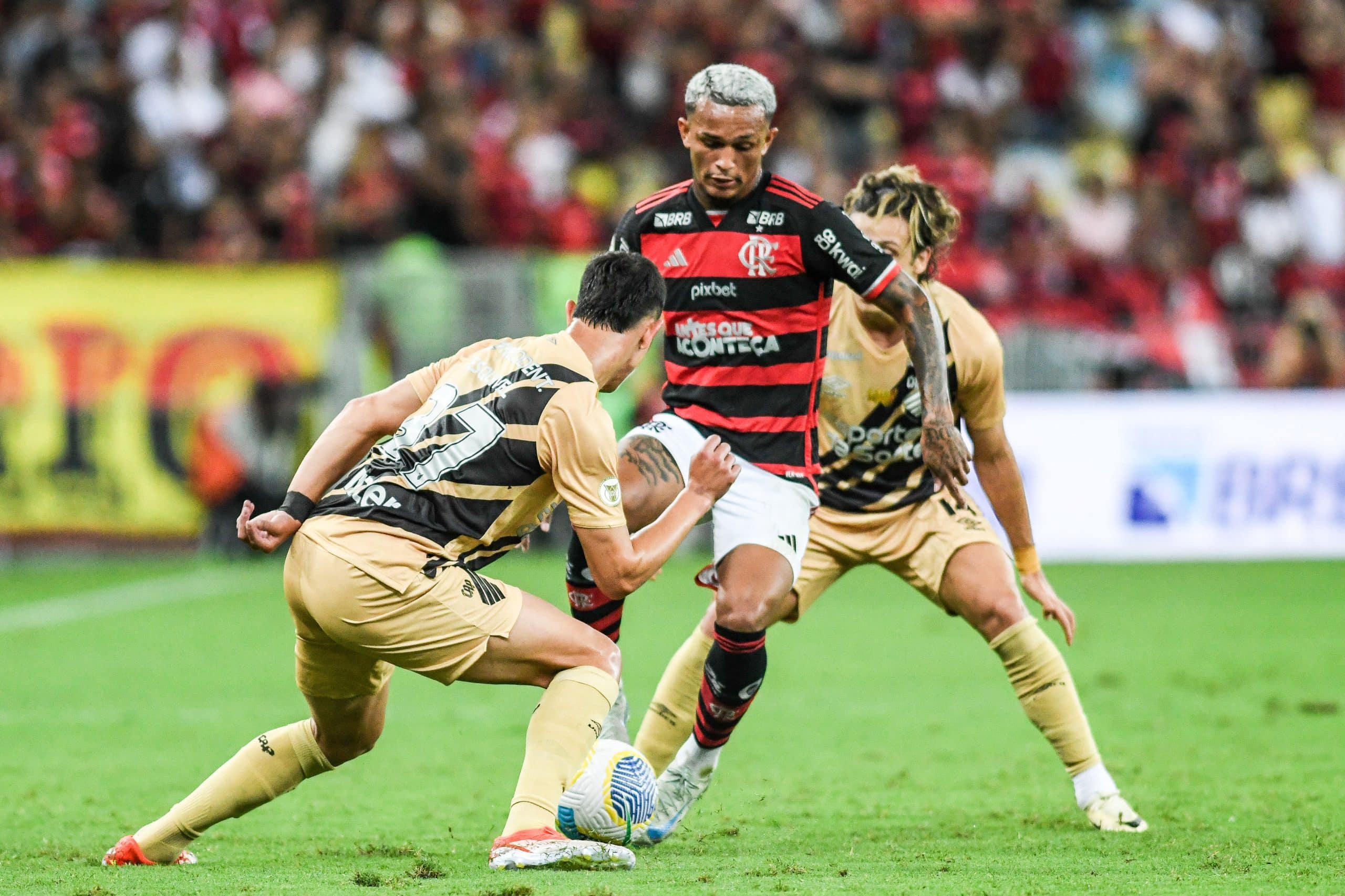 Le latéral droit de Flamengo Wesley.
