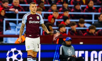 Lucas Digne sous le maillot d'Aston Villa