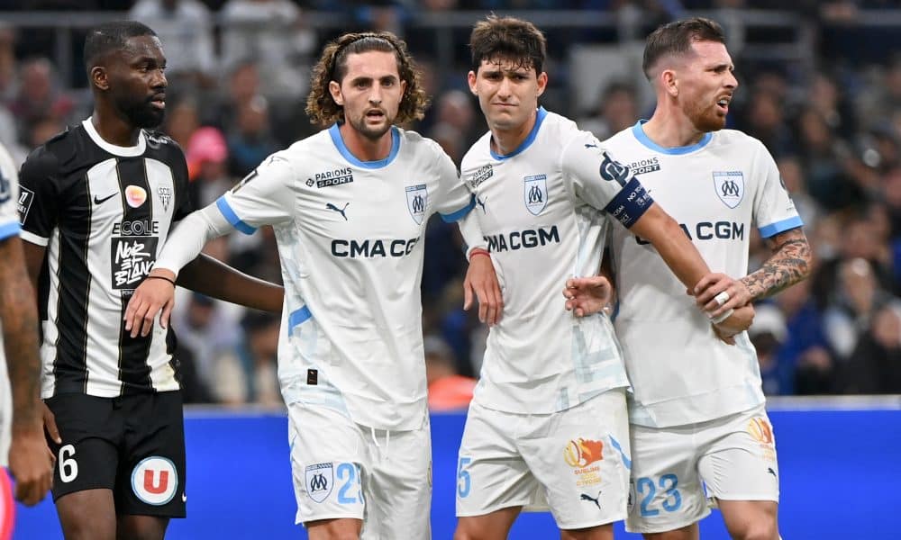 Adrien Rabiot, Leonardo Balerdi et Pierre-Emile Hojbjerg lors d'OM-Angers.