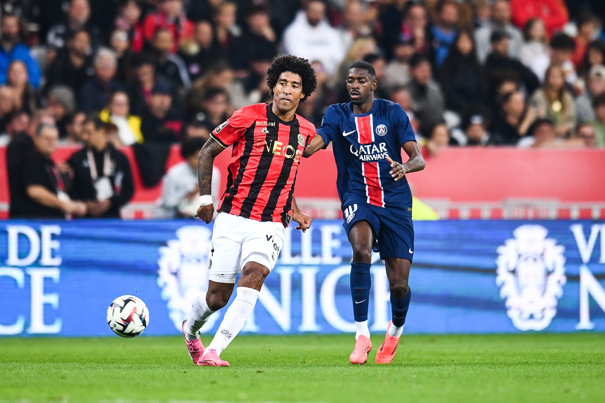 Dante lors du match aller entre l'OGC Nice et le PSG