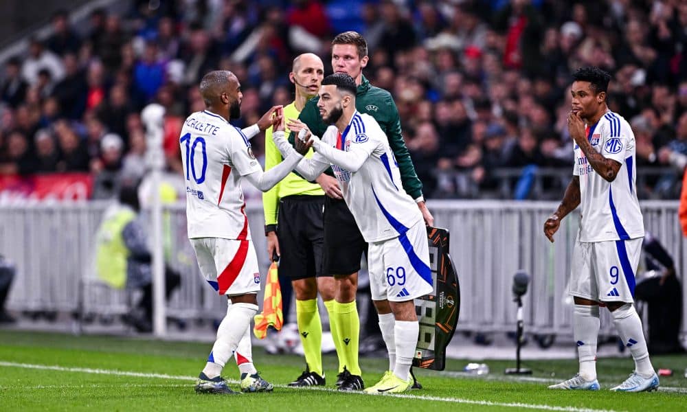 Les attaquants de l'OL Alexandre Lacazette et Georges Mikautadze.