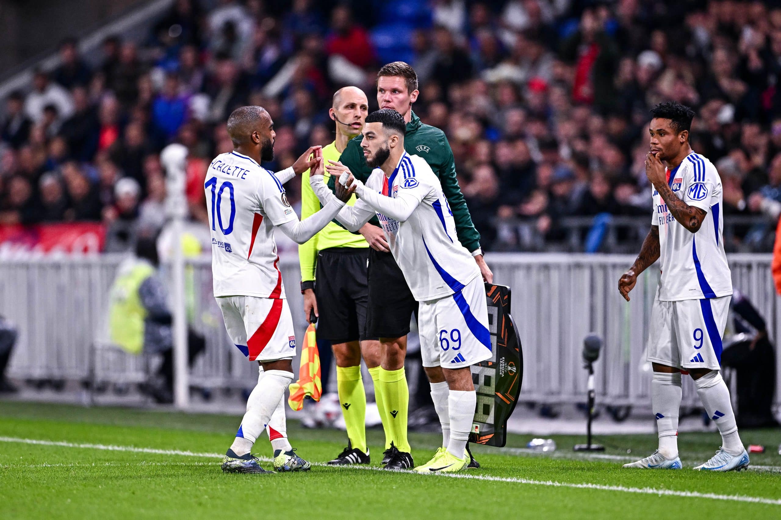 Les attaquants de l'OL Alexandre Lacazette et Georges Mikautadze.