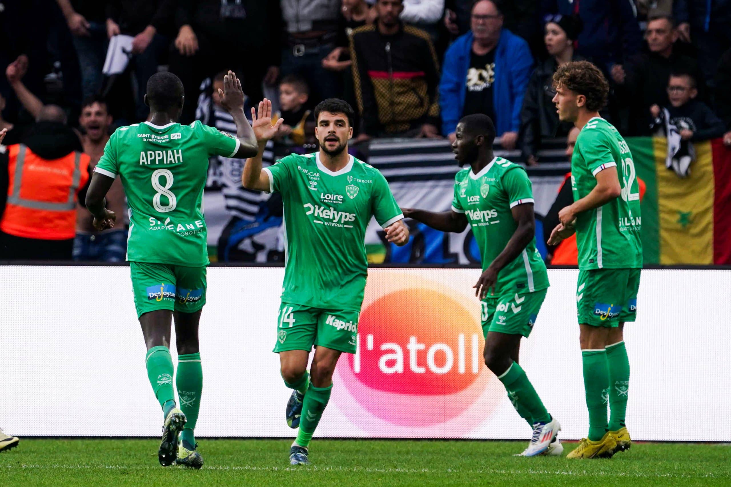 Dennis Appiah et Louis Mouton devraient partir de l'ASSE cet été