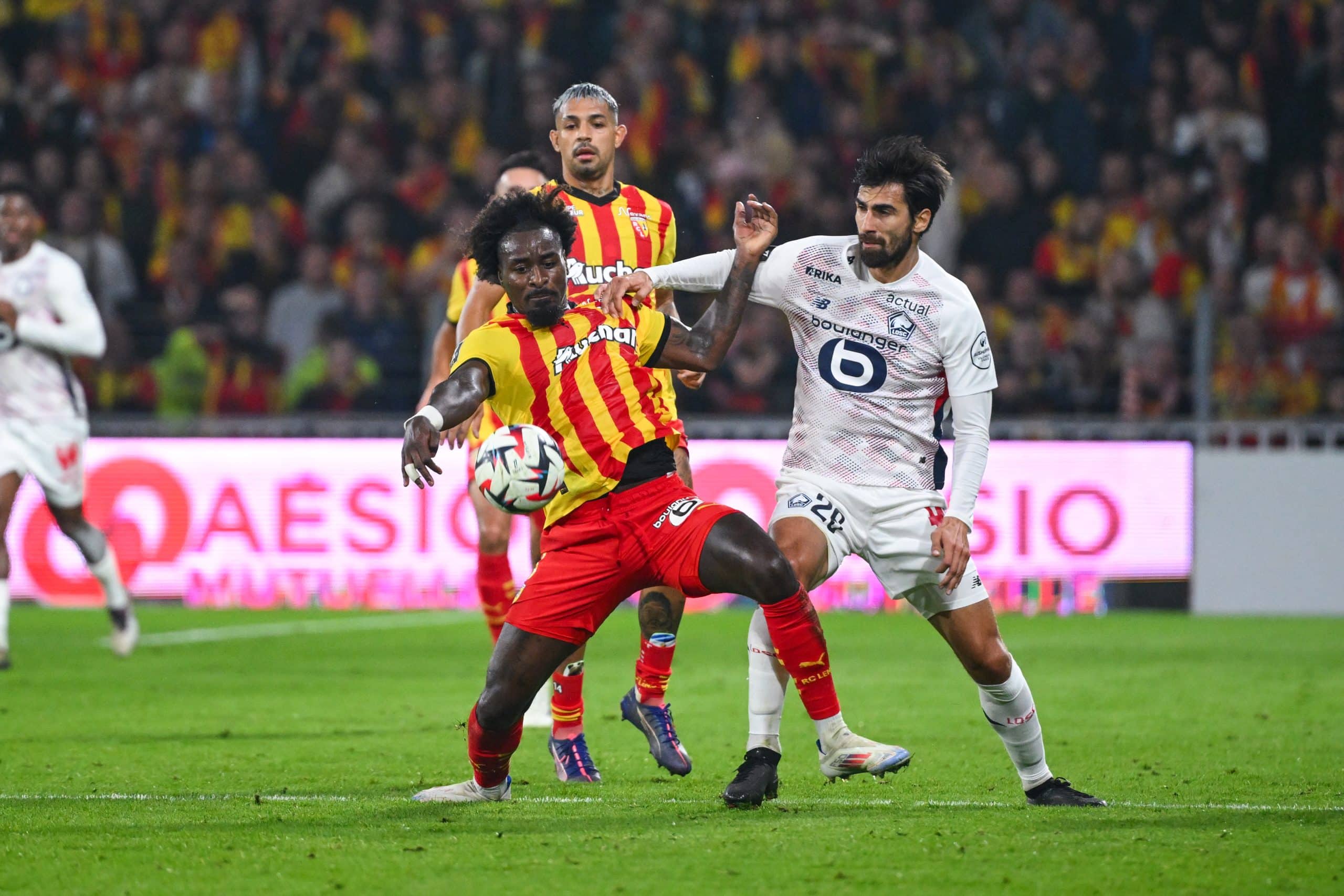 La bataille entre le RC Lens et le LOSC s'annonce épique.