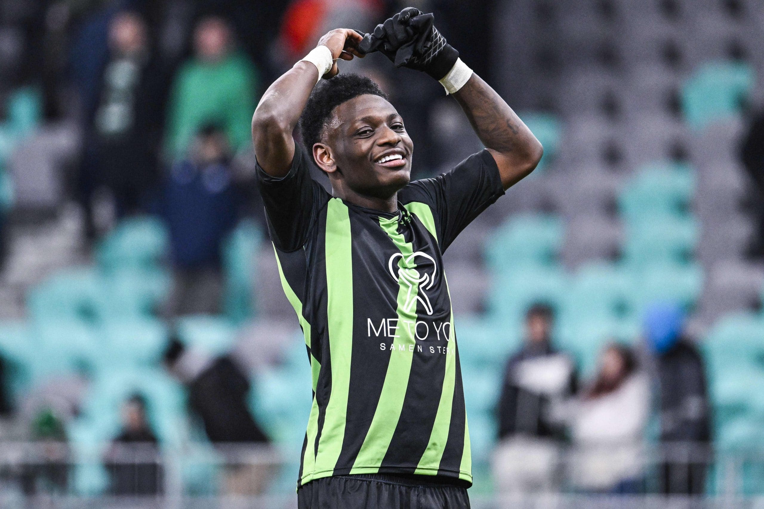 Kazeem Olaigbe, piste du Stade Rennais.