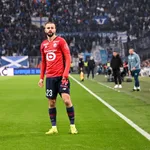 OM Mercato : Benatia dégaine un atout de la dernière chance pour Zhegrova ! 