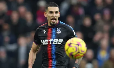 FC Barcelone Mercato : un défenseur de Premier League dans le viseur