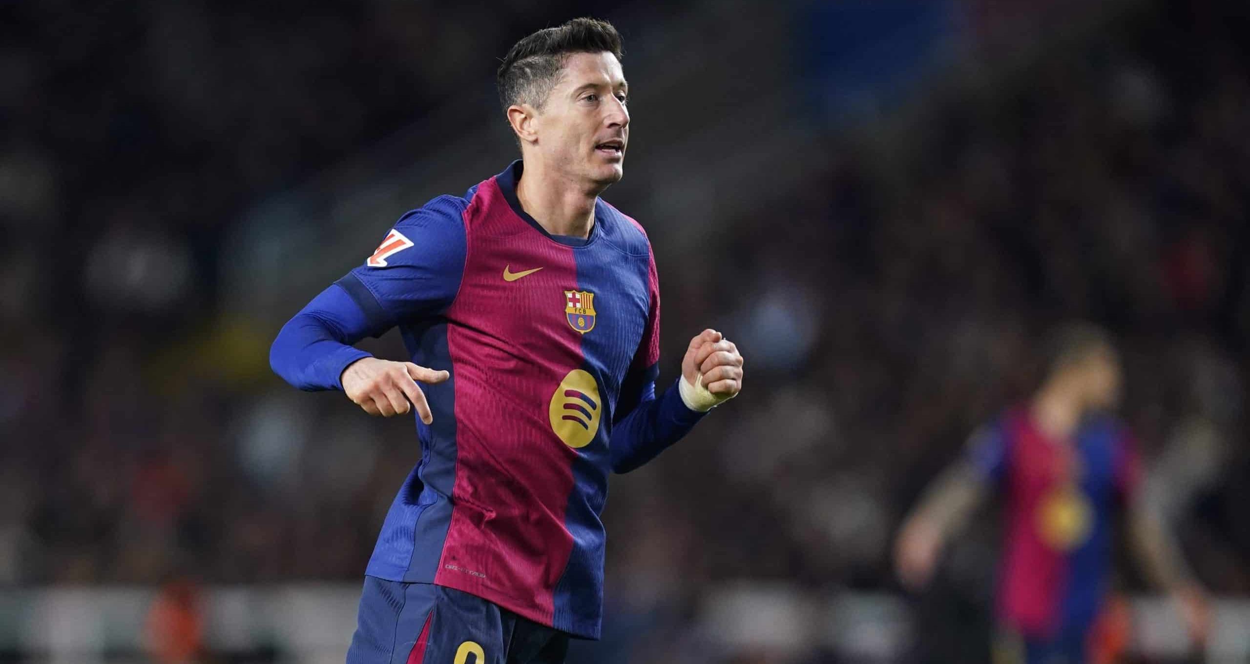 Robert Lewandowski a inscrit un doublé lors de Barbastro - FC Barcelone