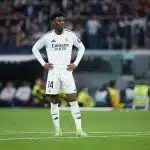 Real Madrid – FC Barcelone : Tchouaméni fracassé par la presse espagnole !