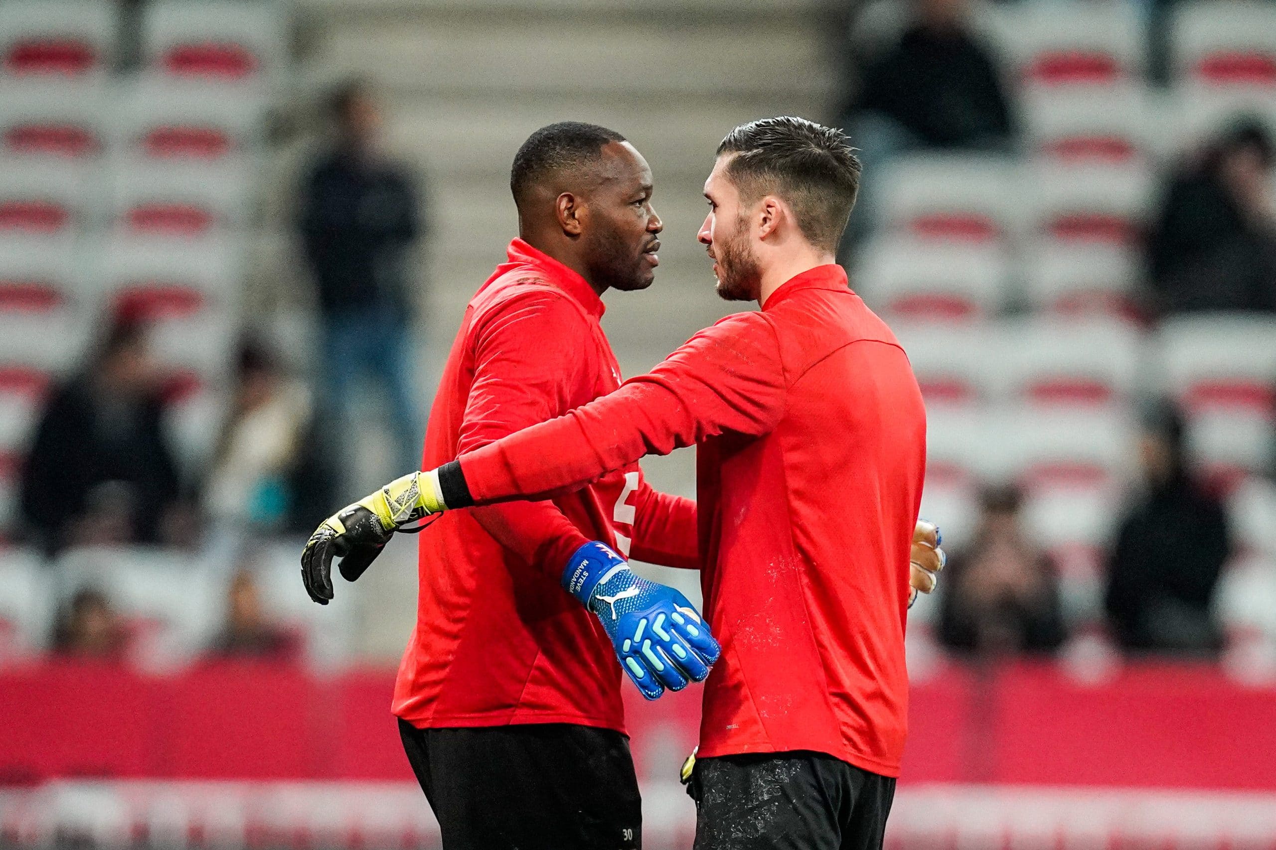 Steve Mandanda et Gauthier Gallon.