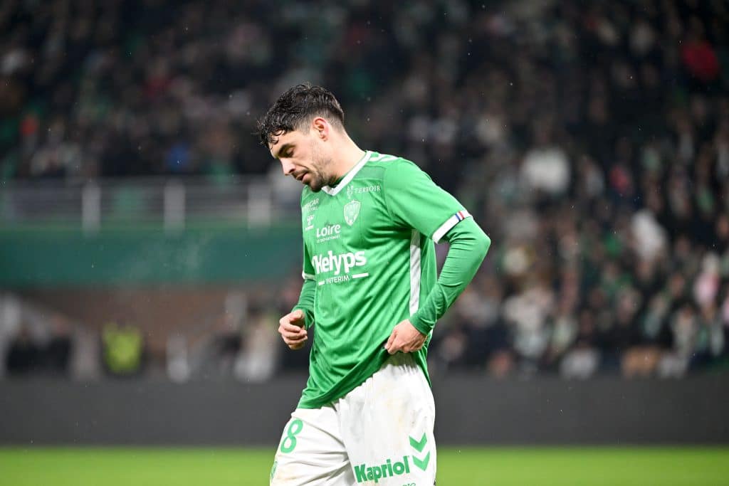 ASSE – إف سي نانت: بداية موسم جزر الكناري تعيد ذكرى مؤلمة لكافارو