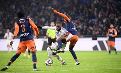 Alexandre Lacazette et l'OL ont du batailler pour arracher les trois points face au MHSC.