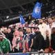 Supporters du PSG présents au Trophée des champions disputé au Qatar.